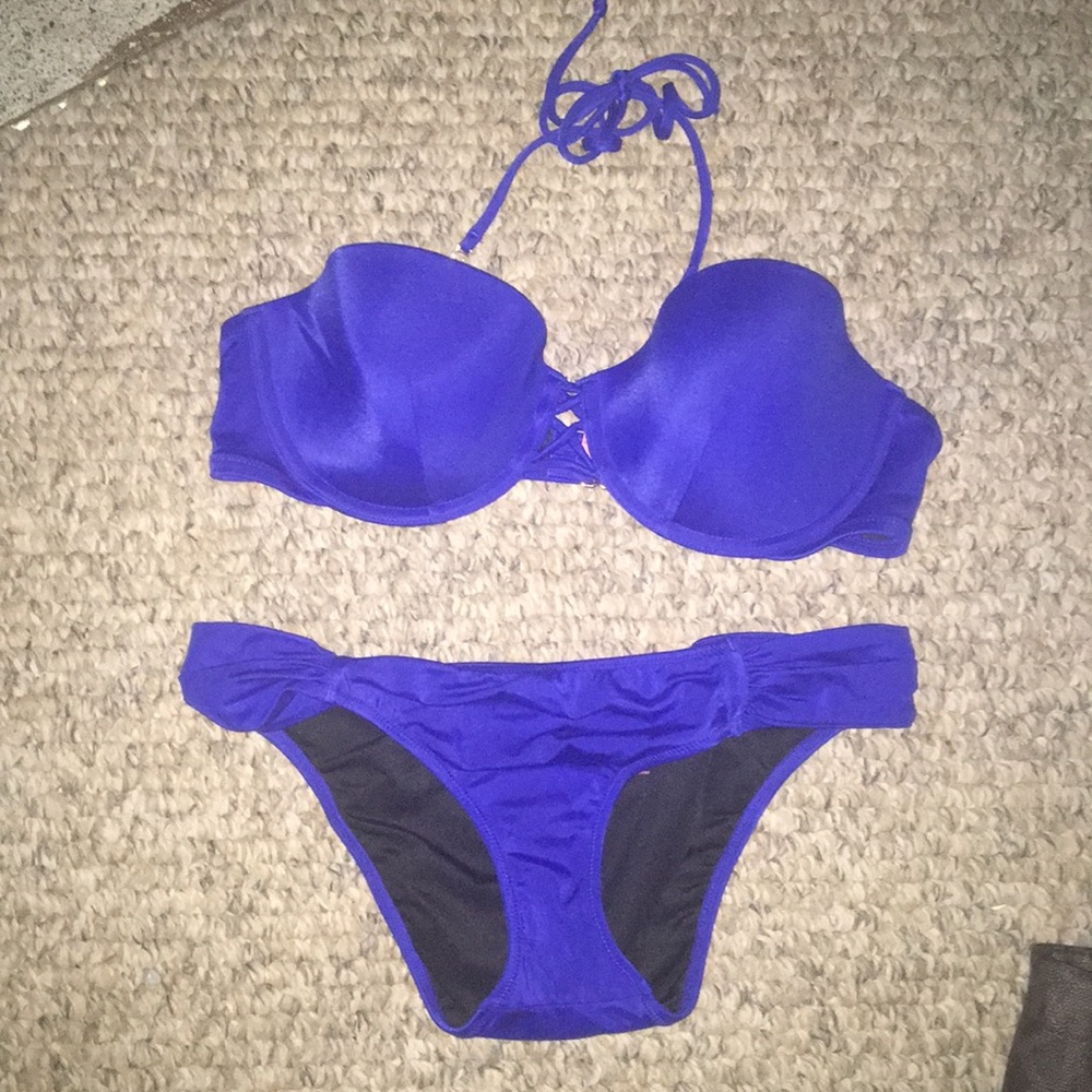 Victoria's secret bikini set